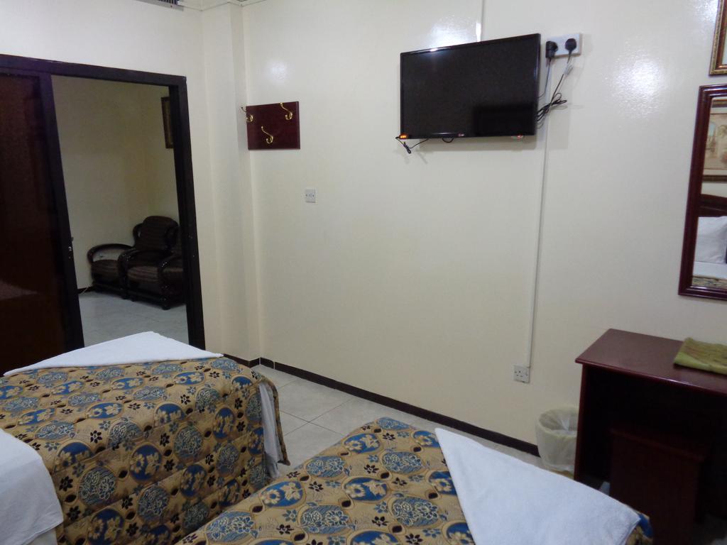 Deira Palace Hotel Dubai Room photo
